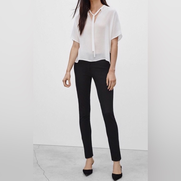 Aritzia Pants - Aritzia Babaton Capri Dress Pants